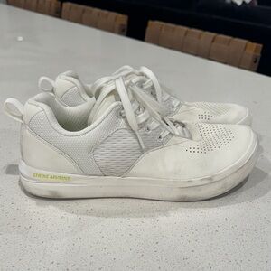 Strike Movement Transit StreetTrainer Size 6M or 7-1/2W